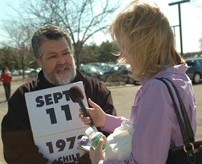JFK Library Boston Protesta Kissinger 3-11-03